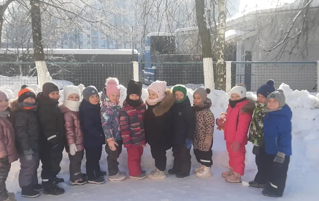«Поможем птичкам выжить этой зимой!»: Добрый десант юных экологов